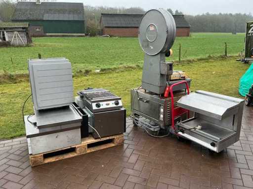 Divers équipements de restauration (10 fois)