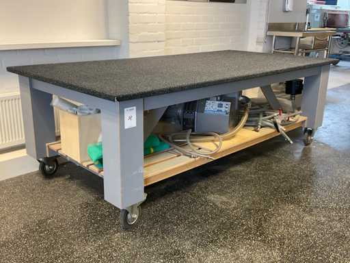 Bigiesse 101PBO-MT Vacuümpomp met tafel