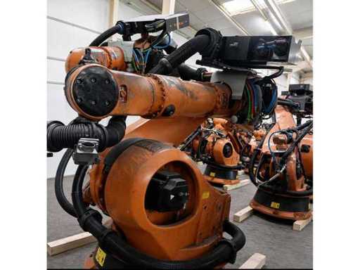 KUKA - KR 210 L150-2 2000 - Industrial robot - 2005 (2x)