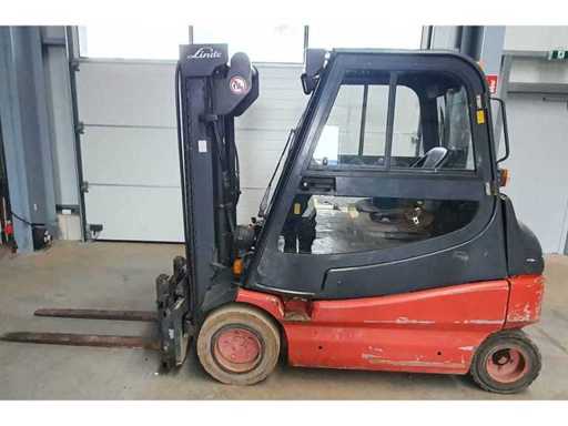 Linde - E25 - 2007 - Stivuitoare