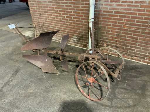 Antieke paardenploeg