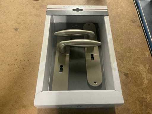 Set maniglie porta Avenue Pancia 56mm in acciaio inox (13x)