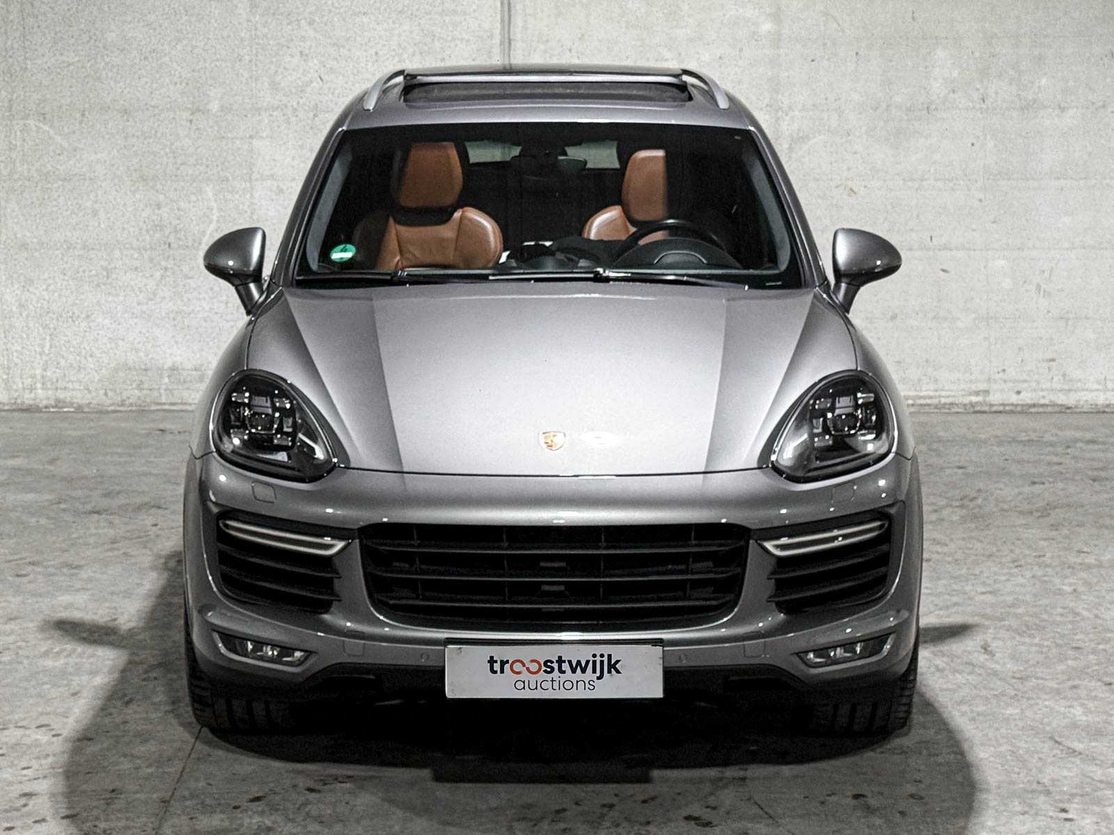 Porsche Cayenne Turbo 4.8 V8 520pk 2017 Sport-Chrono