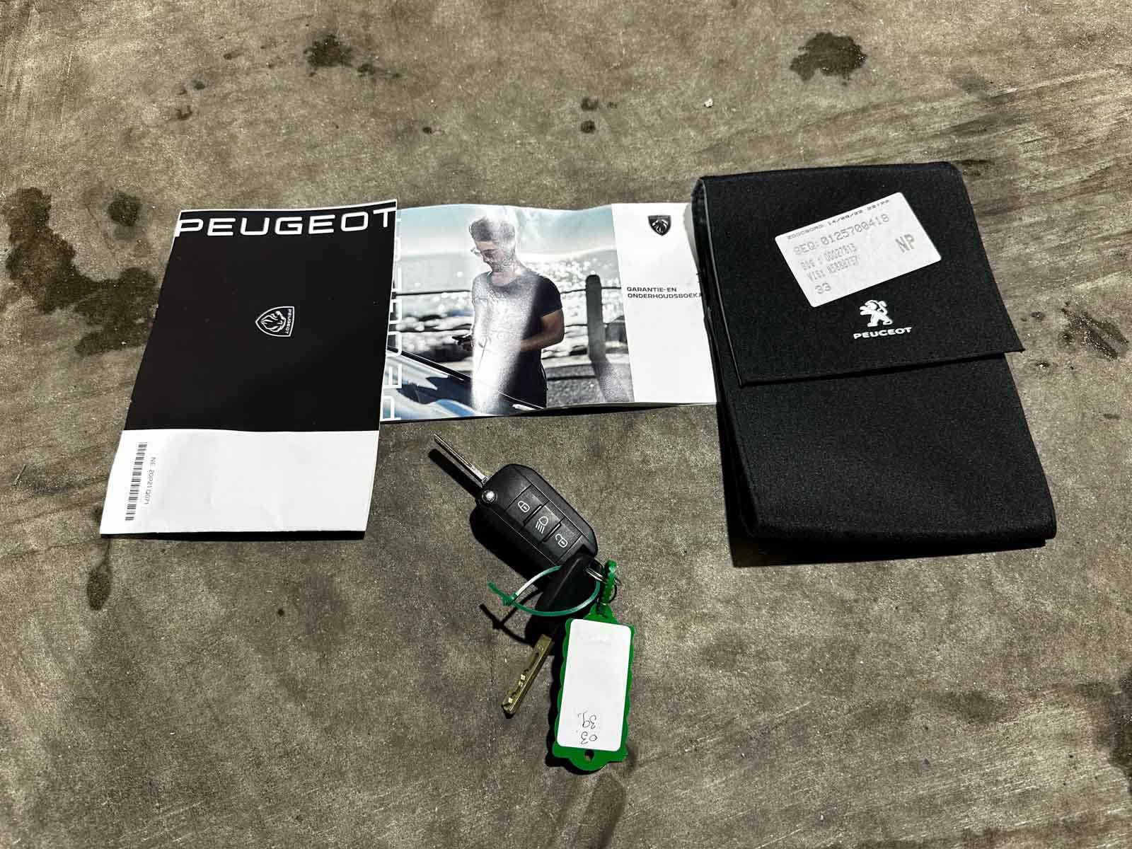 Peugeot 208 1.2 PureTech Like 75pk 2013, R-956-ZL