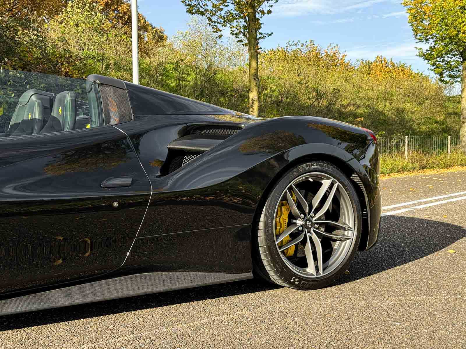 Ferrari 488 Spider HELE 3.9 V8 -Full Carbon- 670pk 2018