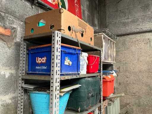 2 Metallwandgehäuse und 4 PVC-Gehäuse