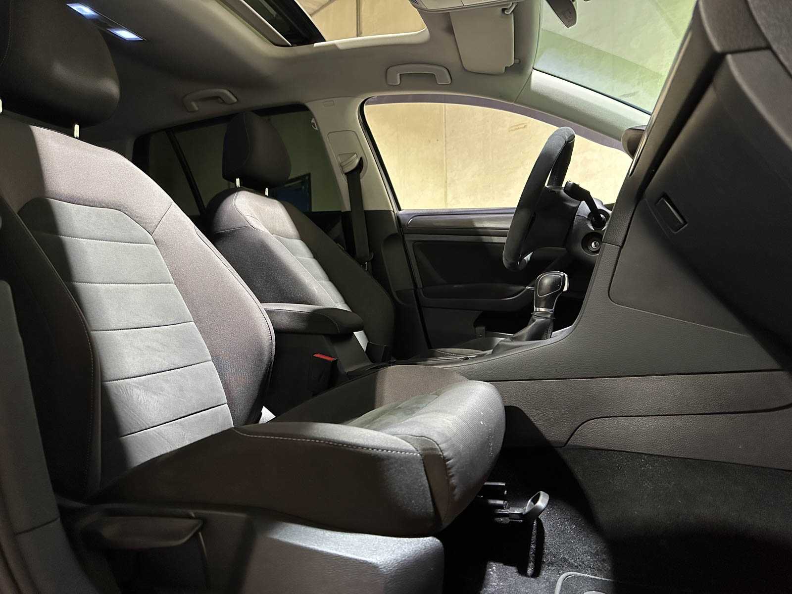 Volkswagen Golf 1.0 TSI Comfortline Business 110pk 2018 (Origineel-NL), RX-771-L