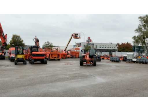 1dddbc40-ee1b-48e0-b471-c9f751efc26b.mp4