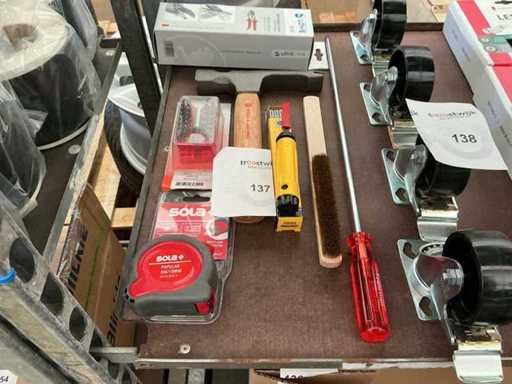 Série d’outils manuels