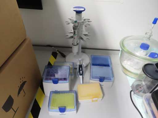 Eppendorf / Gilson - Pipetă (2x)