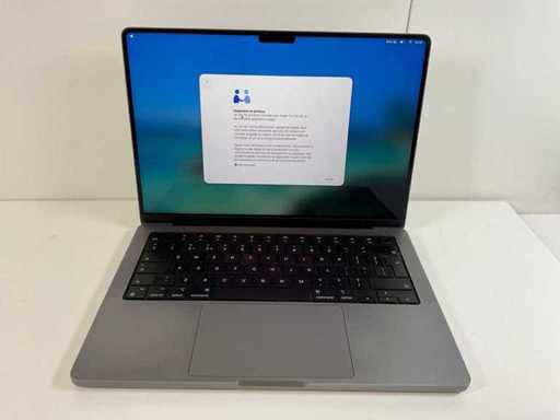 Apple MacBook Pro 14", Apple M1 Pro, 32GB RAM, 500GB NVMe Laptop