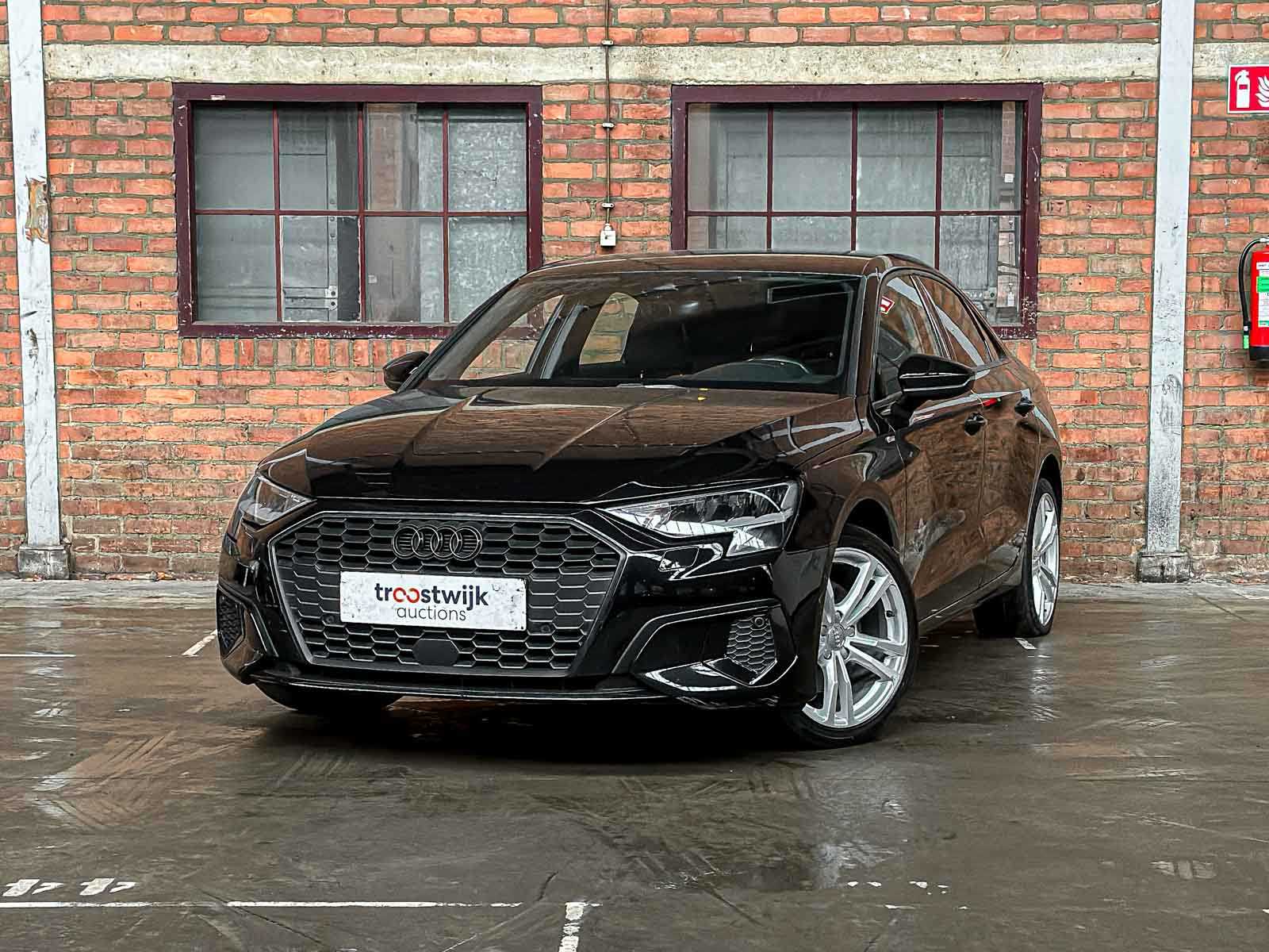 Audi A3 Limousine 30 TFSI S Edition 110 PS 2021, Z-259-RT