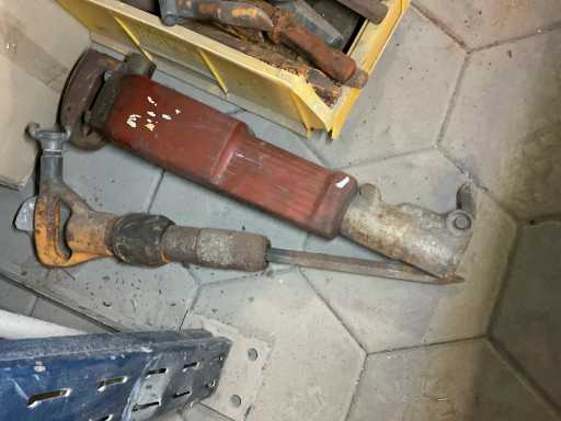 Disjoncteur pneumatique (2x)