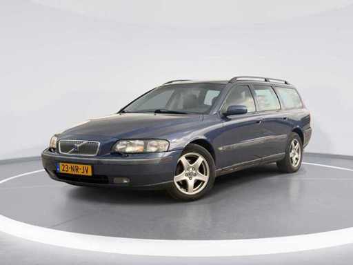 Volvo V70 2.4 D5 Automaat | 23-NR-JV i 