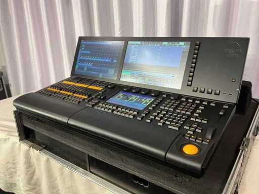 GrandMA - 2 Światło - Stół miksujący światło