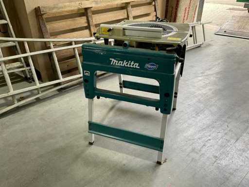 Ferăstrăul de masă Makita Flipper
