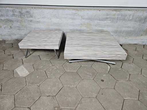 Set of 2 coffee tables