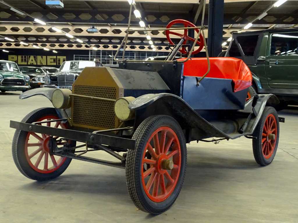 récréation miniature 'Ford Model-T’McDonough (grange-find)