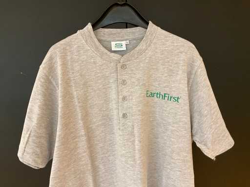 Environ 40x chemises « EarthFirst »