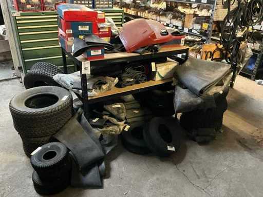 Lotul Kramp de anvelope pentru mașina de tuns iarba + camere de aer