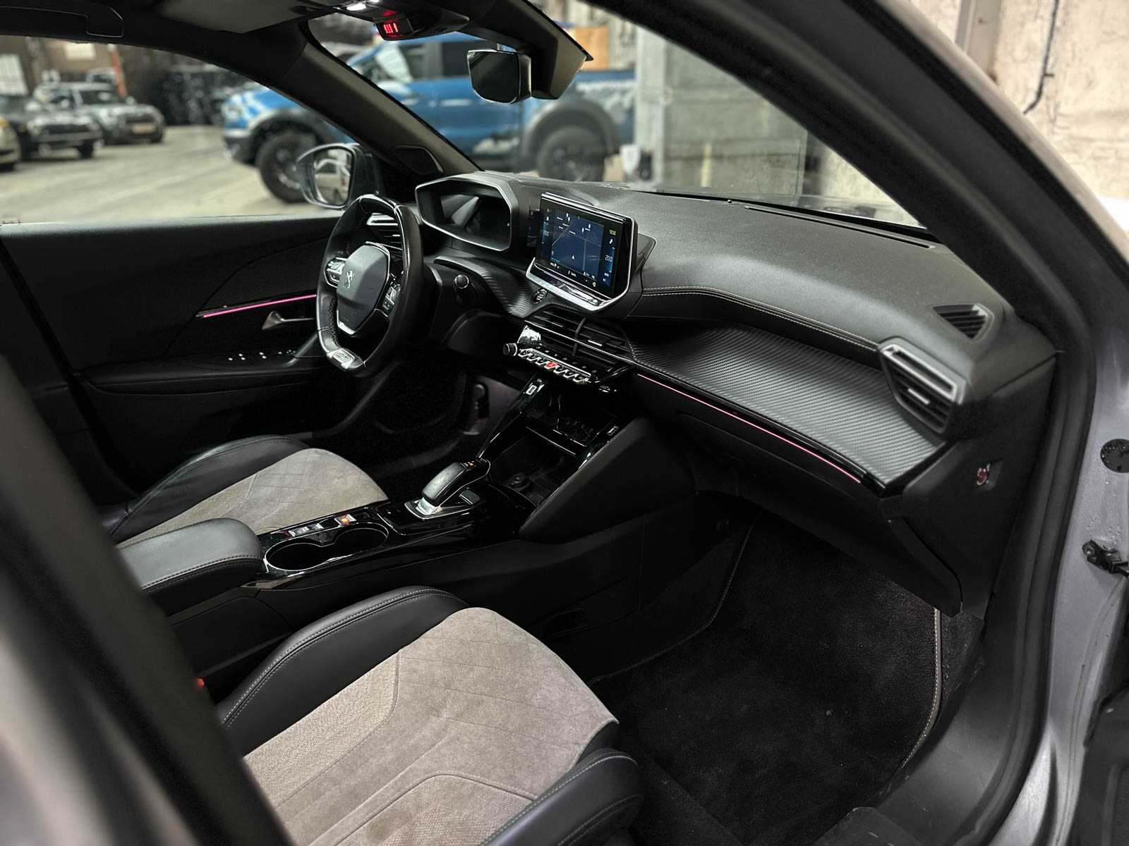 Peugeot e-2008 EV GT 50 kWh 136pk 2020, K-173-HP