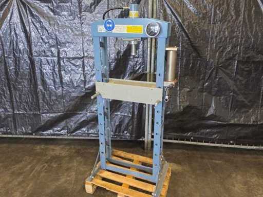 Mamoet - 2012 - 20T WSP - Verschiedene Pressmaschinen