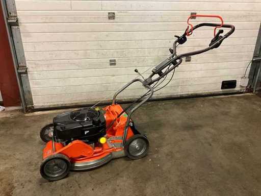 Mașina de tuns iarba Husqvarna LC448SE