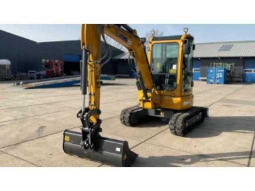 e118f8d2-1dab-46d1-9d71-76da5d84544b.mp4