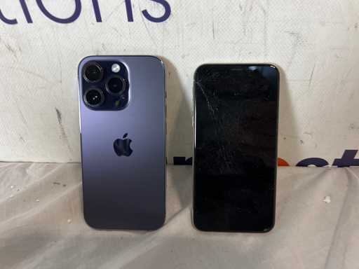 2x iPhone