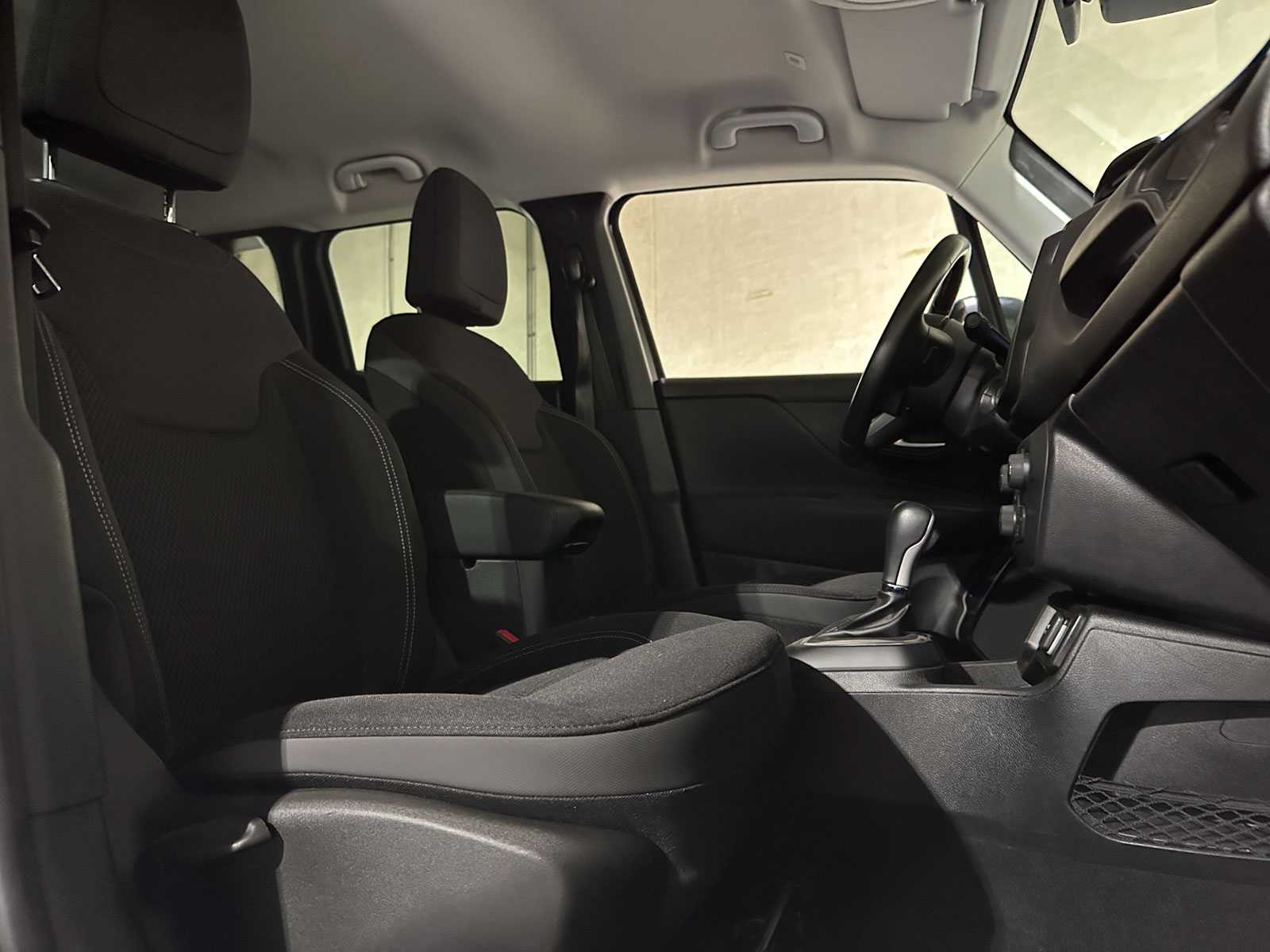 Jeep Renegade 1.4 MultiAir Night Eagle II Lmtd DDCT 140pk 2018 (Origineel-NL + 1e eigenaar), XD-557-D