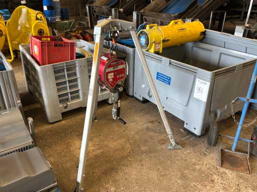 2013 Miller MightEvac Fall Protection