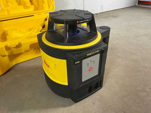 2014 Leica Rugby 810 Rotating Laser Self-adjusting Horizontal