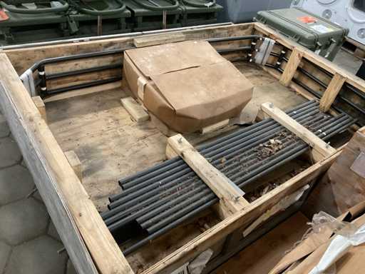 Cadre supérieur véhicule avec cavercle