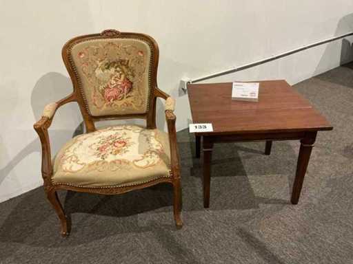 Table d’appoint en cerise