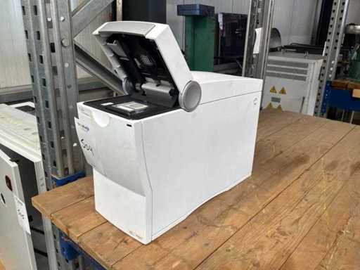 Agilent 2100 Bioanalyzer