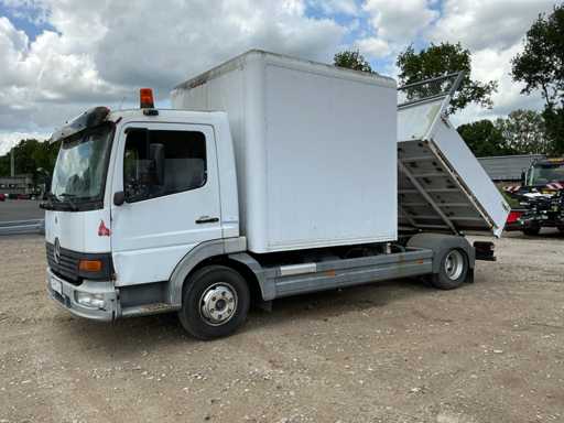 Camion Mercedes-Benz 815L