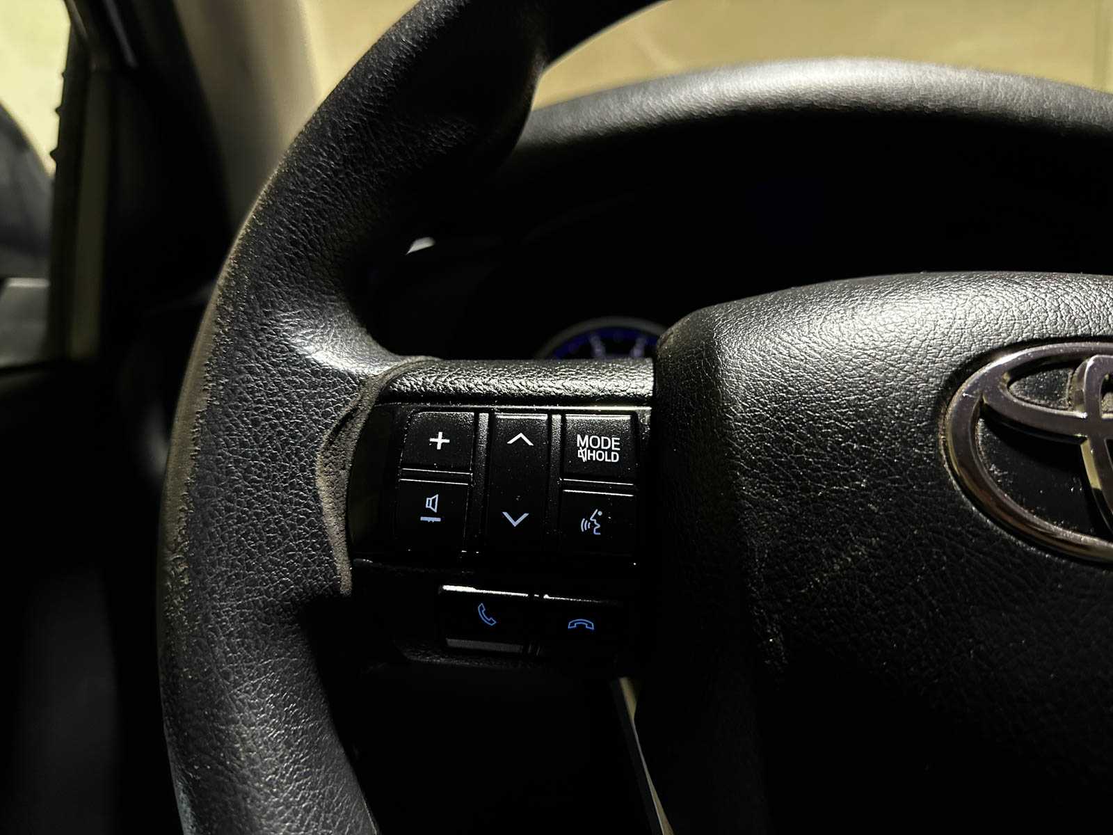 Toyota HiLux 2.4 D-4D-F Xtra Cab Comfort 150pk 2017 (Origineel-NL), V-833-JR