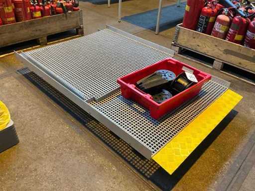 Plastic ramp