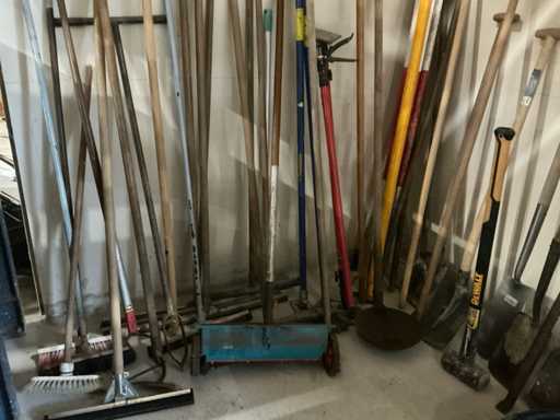Contractors and garden equipment (40x)