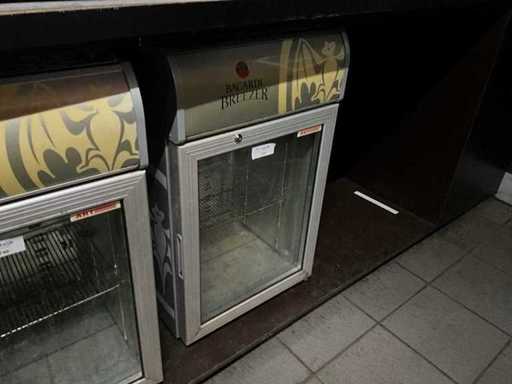 Frigorifero a porta di vetro AHT CMV 100