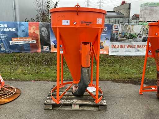 2022 Eichinger Concrete Silo 500L, as good as new