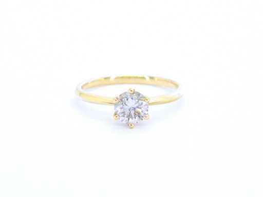 Engagement ring with a 1.50 carat diamond in 18 carat gold