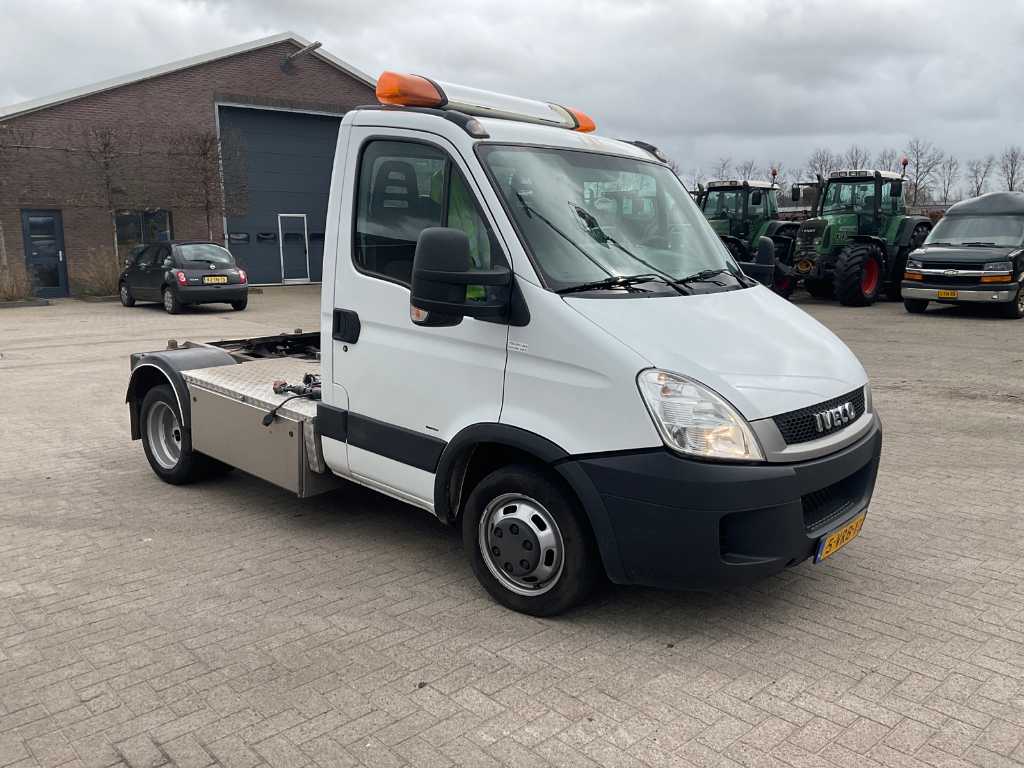 Iveco 35C17 Euro V HD EEV BE commercial vehicle 12 tonnes towing capacity