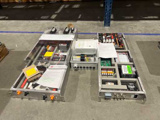 Conjuntos de cajas de control/contactores industriales – completamente cableados y probados