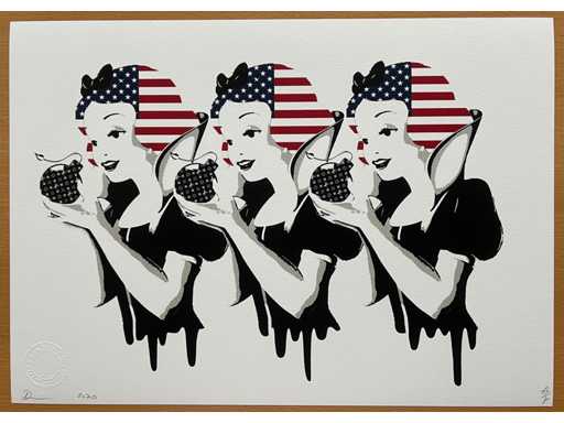 DEATH NYC : Schneewittchen & Vuitton Grenade