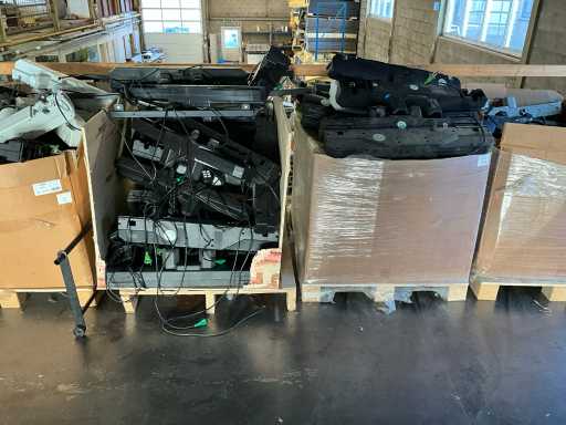 Partij elektrische bedmotoren (4 pallets)