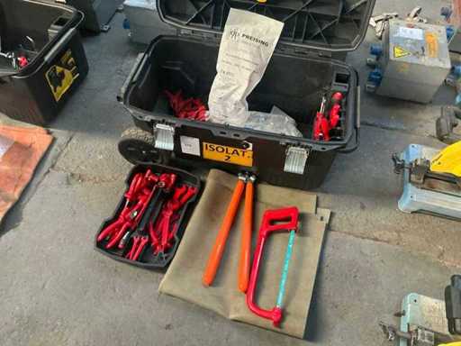 Boîte à outils Stanley Fatmax avec outil isolé 1000V