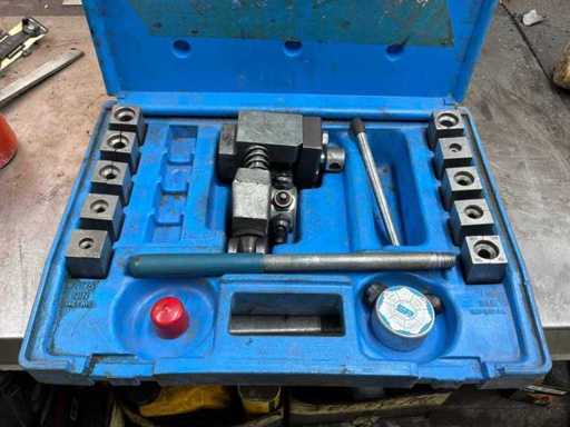 SP Sealing Flaring Device with Accessories