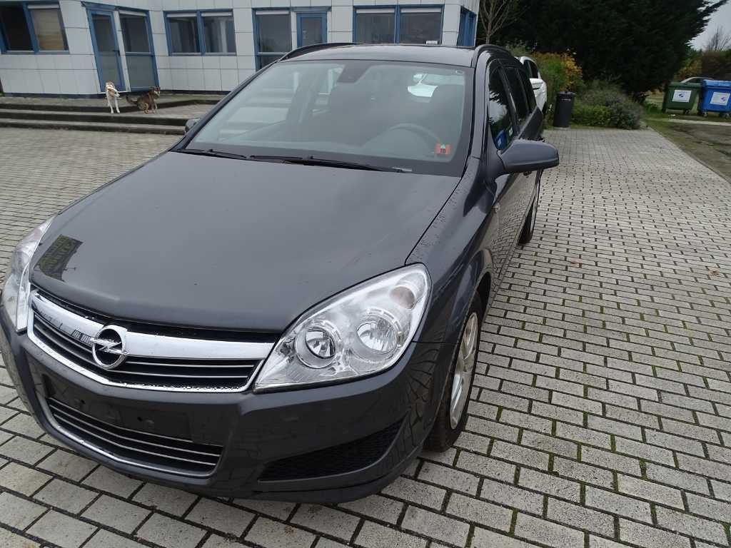 Opel - Astra - Passenger car