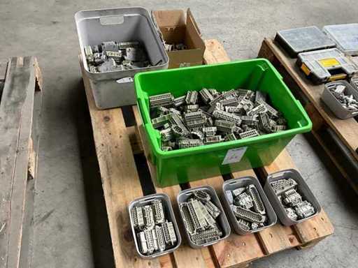 Divers prises Harting et matériaux d’installation